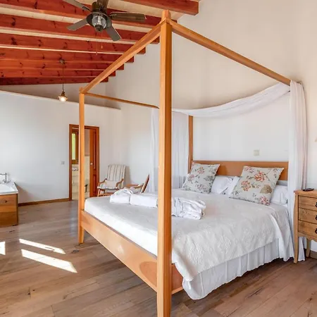 Villa Toni Bou Ros Foners